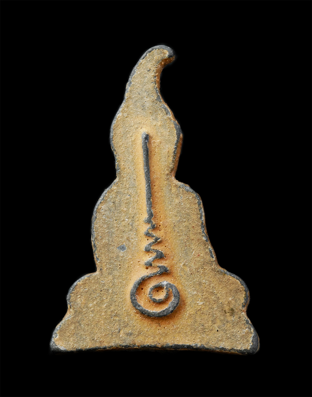 21Jul24 (76)p.jpg - พระท่ากระดานเกศคด เนื้อชินตะกั่ว หลังยันต์อุณาโลม พระเก่าสวย ไม่ทราบที่ | https://kamulet.in.th